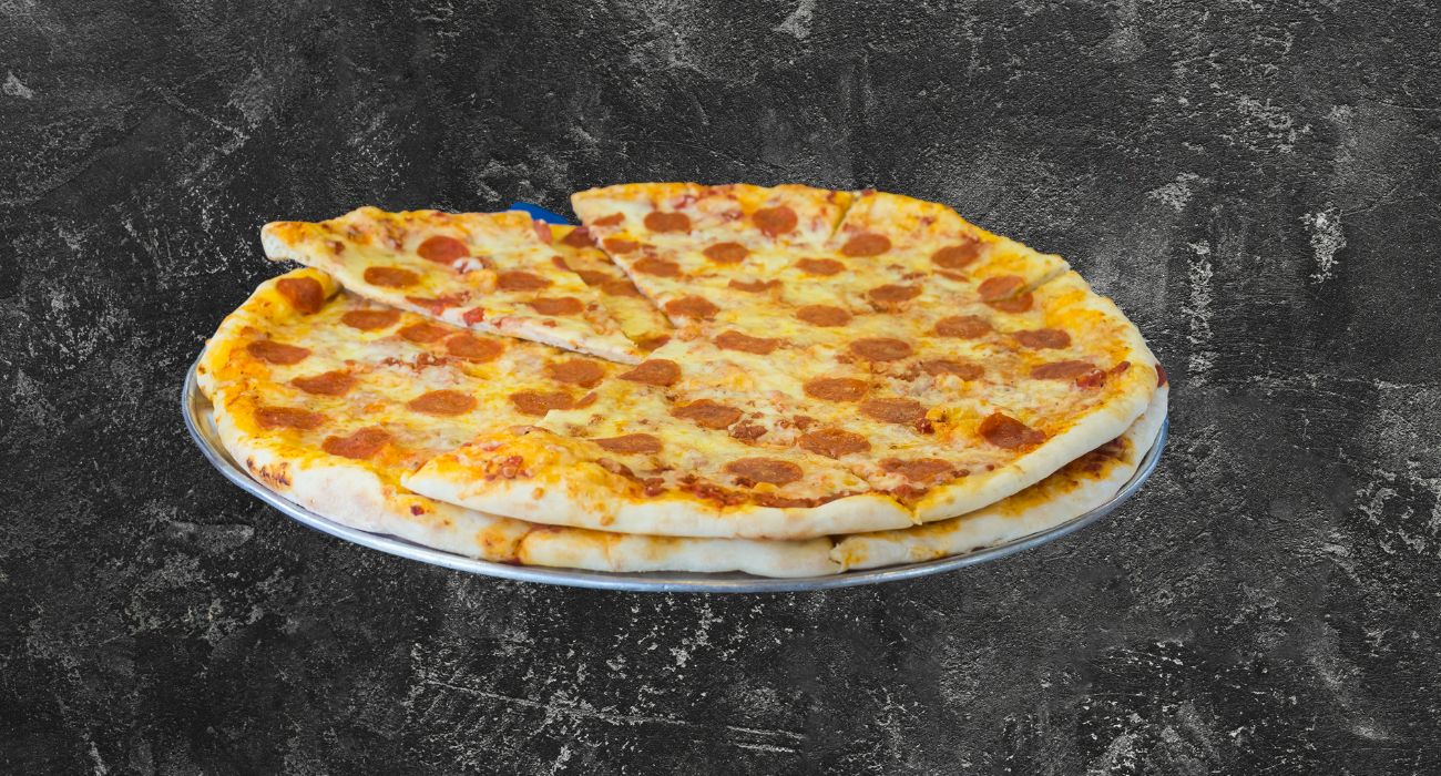 Pizzeria cerca banconista a 2,70 euro l'ora: l'annuncio shock che circola in Campania