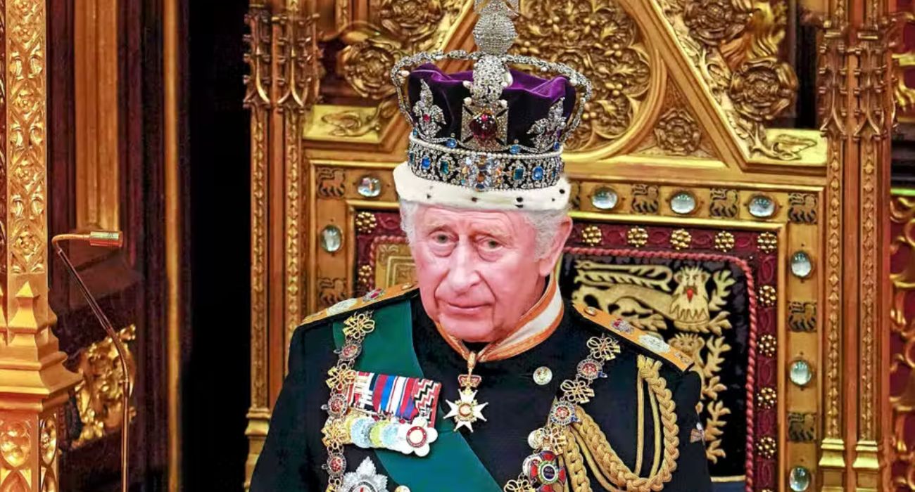 Re Carlo contro l'aeroporto: cosa sta succedendo