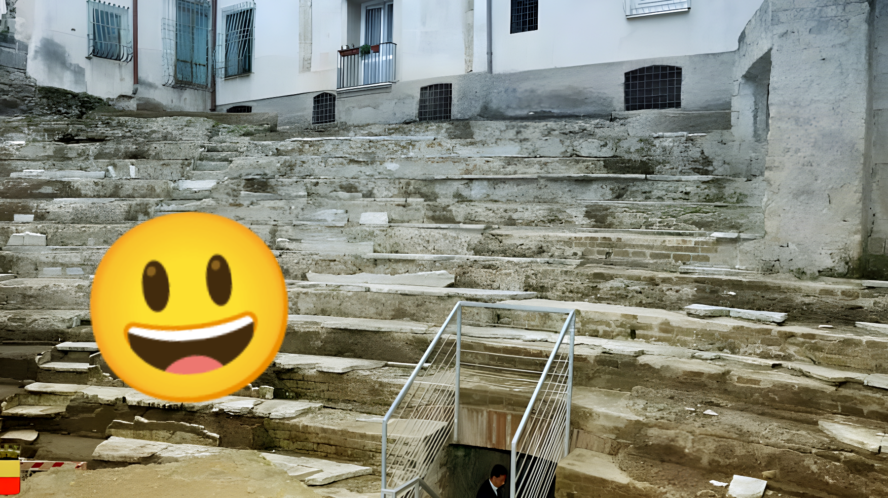 Scoperta incredibile a Napoli: nel cuore del centro storico c'è un teatro antico!